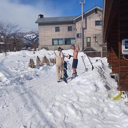 Log Cottage Villa Happo Hakuba Eksteriør billede