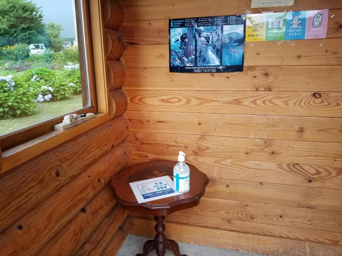 Log Cottage Villa Happo Hakuba Eksteriør billede