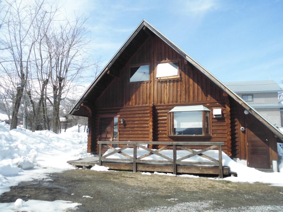 Log Cottage Villa Happo Hakuba Eksteriør billede